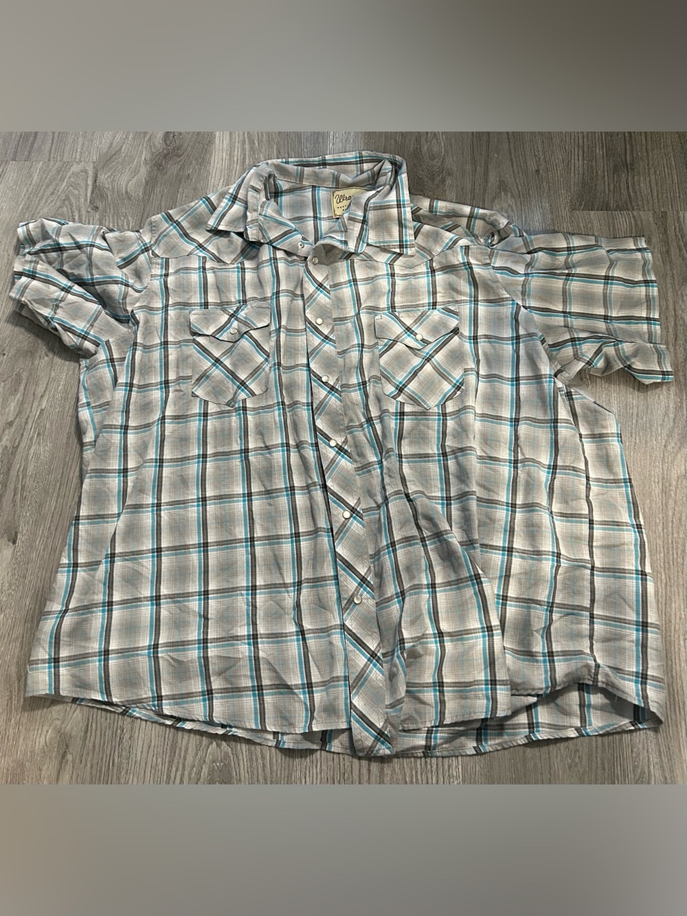Wrangler Gray and Teal Plaid Short-Sleeve Button Shirt